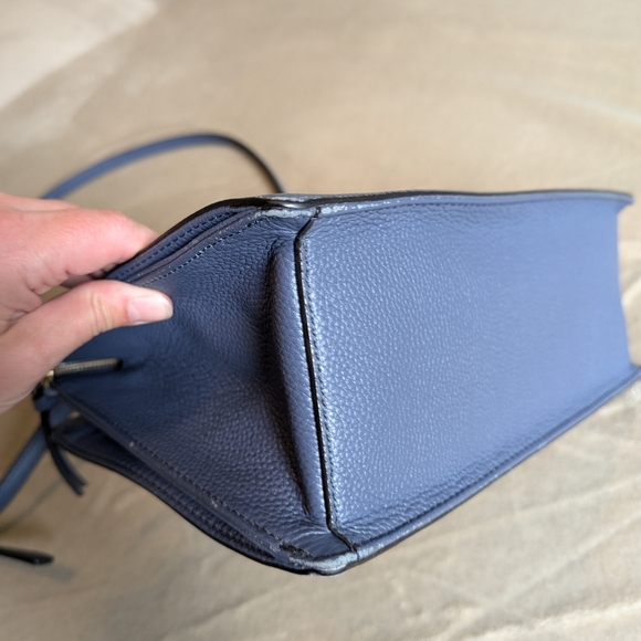 Kate Spade tote handbag in blue - Picture 9 of 11